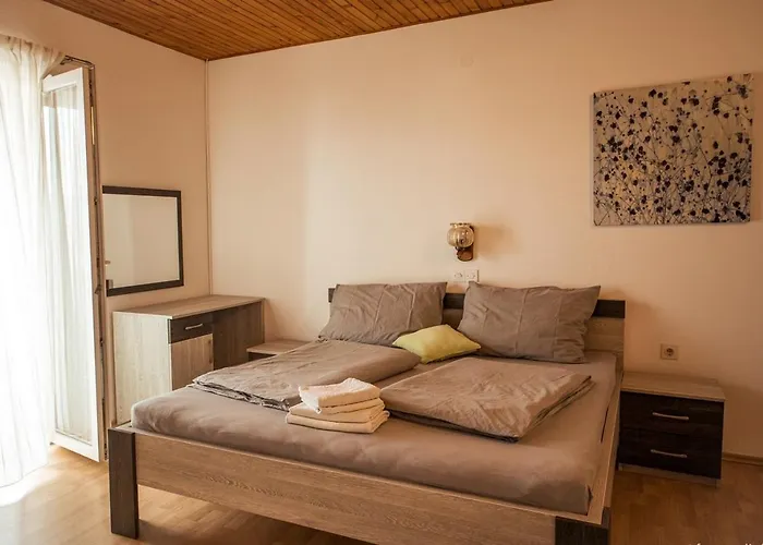 Appartamento With Swimming Pool Lopar, Rab - 22978 Lopar