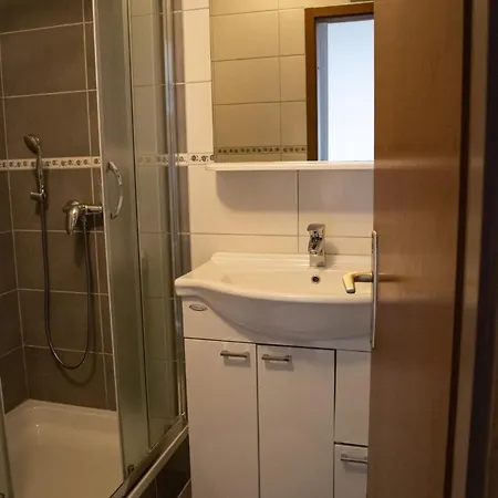 Appartamento With Swimming Pool Lopar, Rab - 22978 *